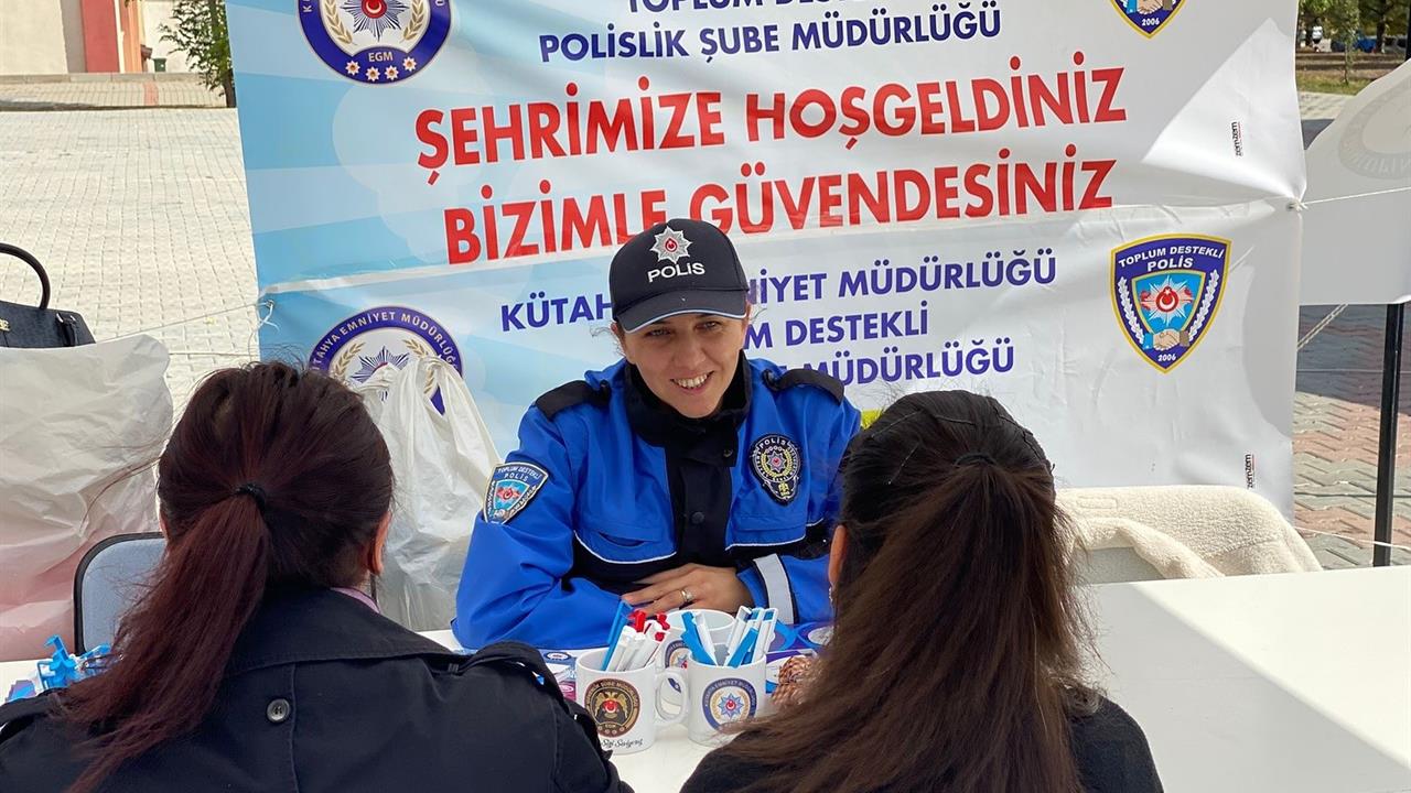 Kütahya Dumlupınar Üniversitesi'nde Emniyet Standı Açıldı