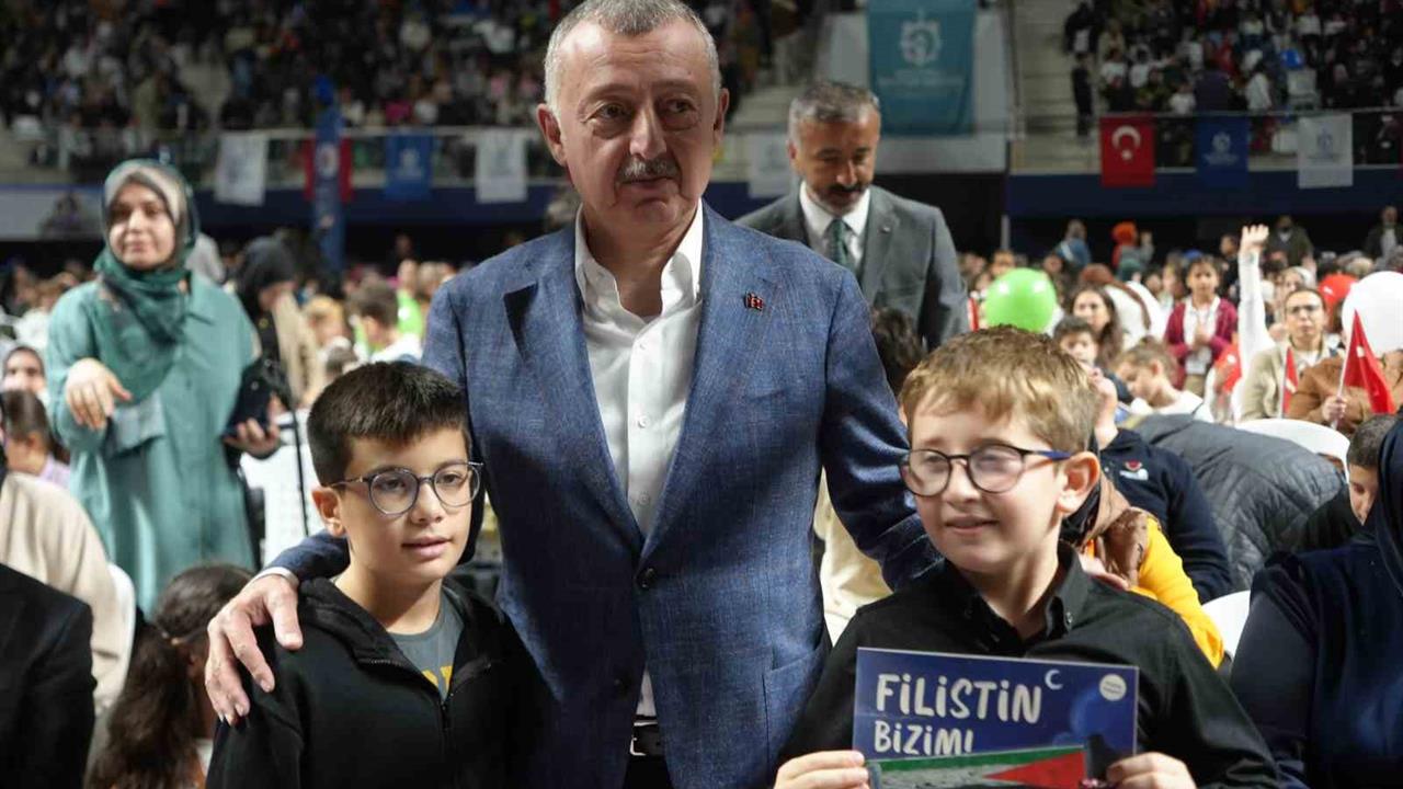 Kocaeli'de Filistin İçin Okuma Etkinliği Düzenlendi