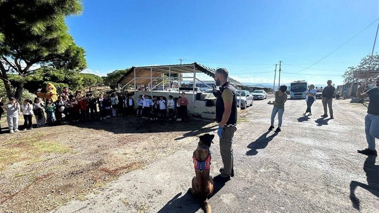 Ayvalık’ta Öğrencilere Hayvan Sevgisi Eğitimi Verildi