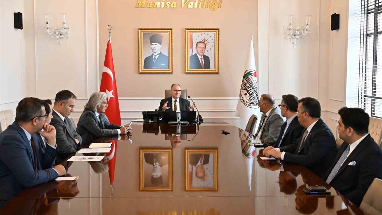 Manisa'da Kamu Hizmetleri Değerlendirildi