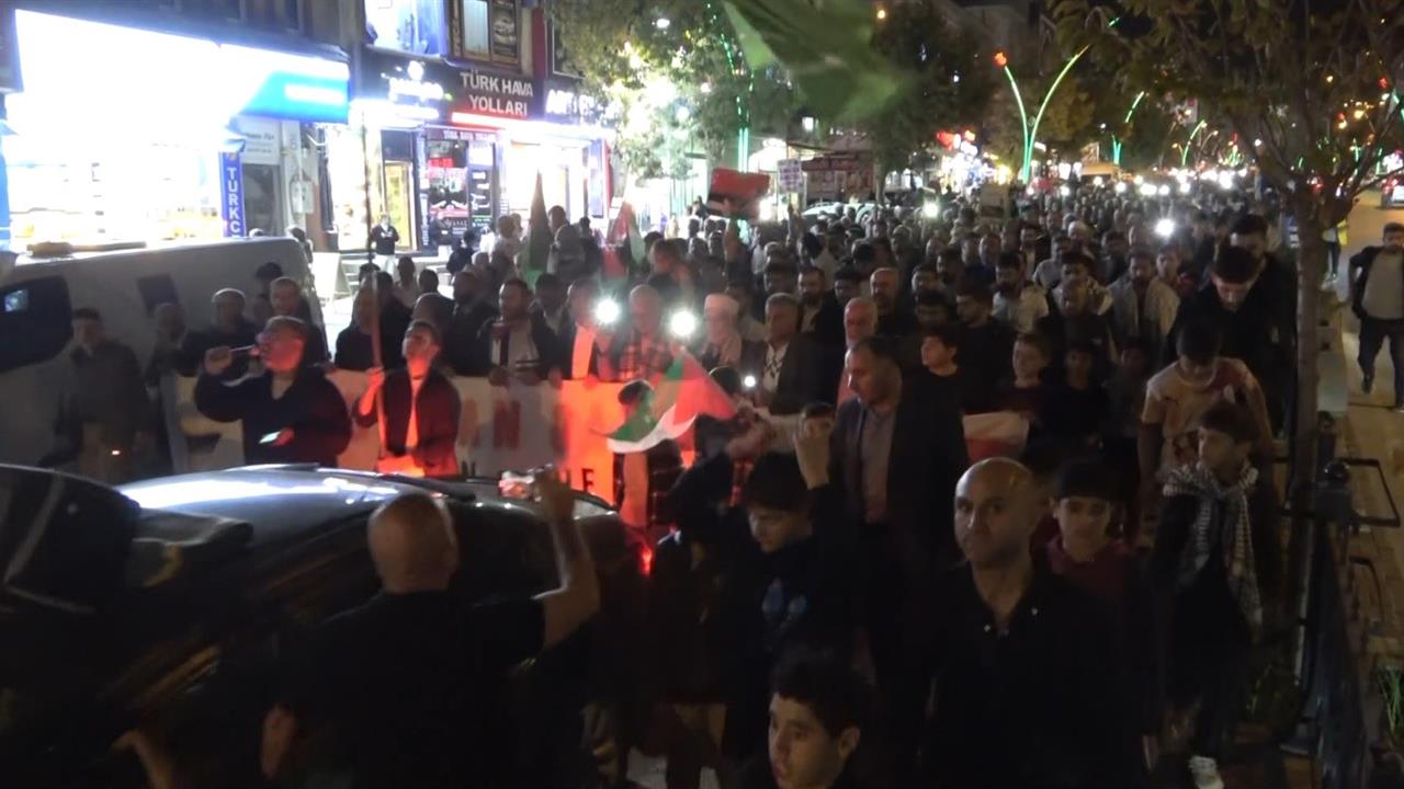 Muş'ta Gazze'ye Destek Yürüyüşü: 5 Bin Kişi Katıldı