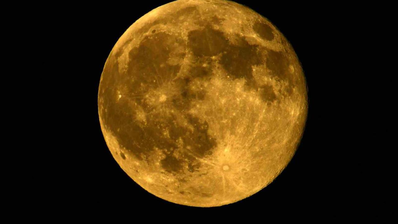 Van Gölü'nde Dolunay: Görsel Şölen