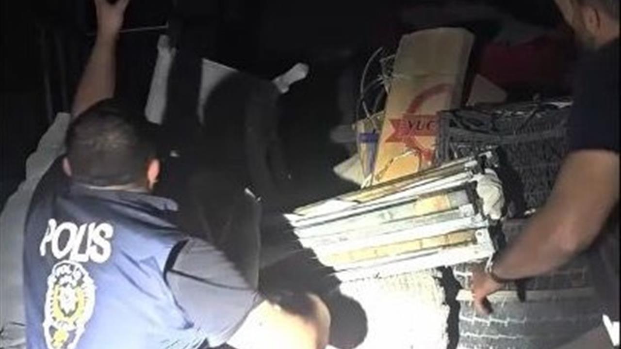 Diyarbakır'da Gizli Bölmede 11 Düzensiz Göçmen Yakalandı: Operasyon Detayları