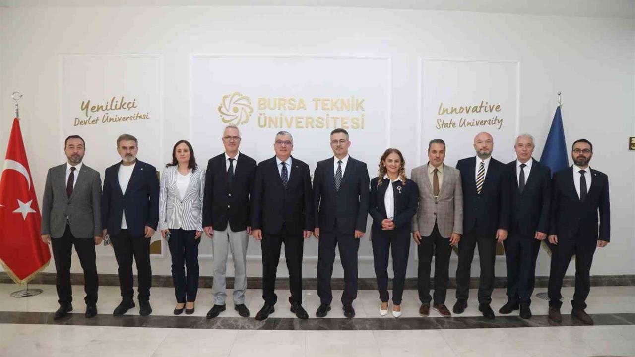 Bursa'da Denizcilik Eğitimi: Bakan Yardımcısı Ünüvar Açılış Dersi Verdi