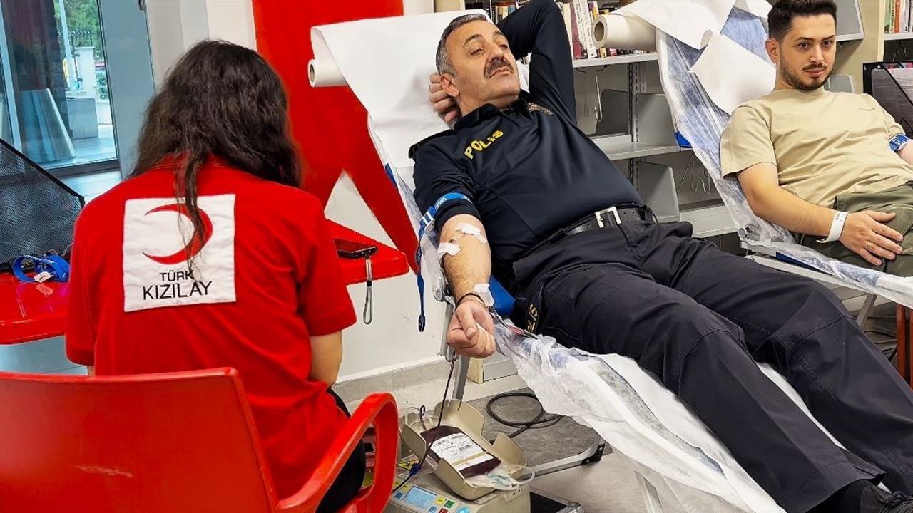 Tekirdağ Emniyet Müdürlüğü'nden Kan Bağışı Desteği