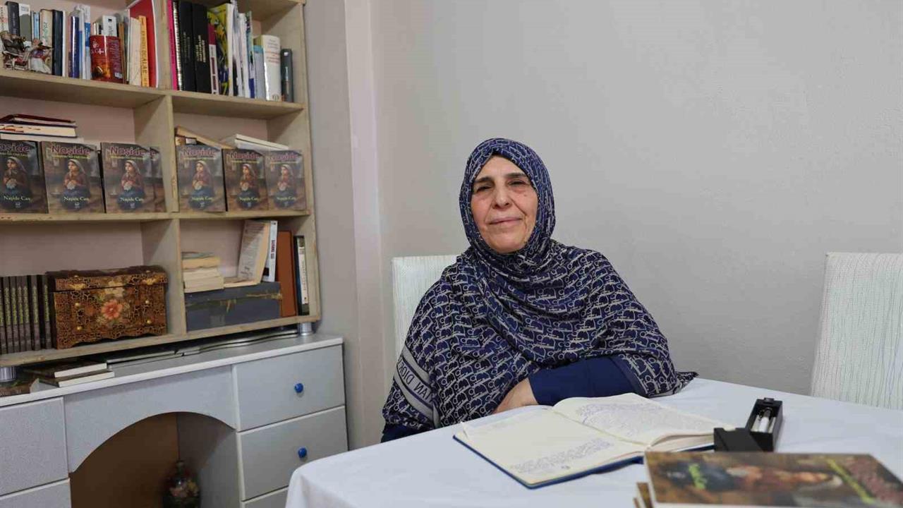 Diyarbakır'da 55 Yaşında Okuma Yazma Öğrendi, 70'inde Kitap Yazdı