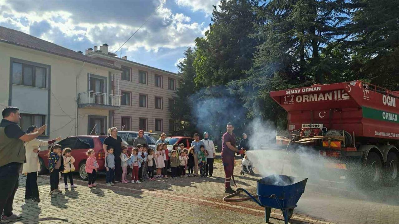 Kütahya'da Miniklere Orman Yangınları Eğitimi Verildi