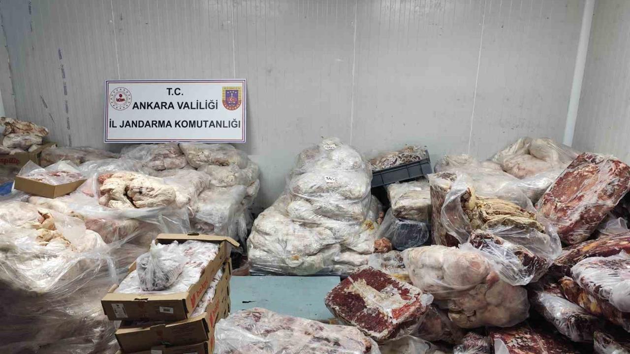 Ankara'da 17 Ton Sağlıksız Et Ele Geçirildi