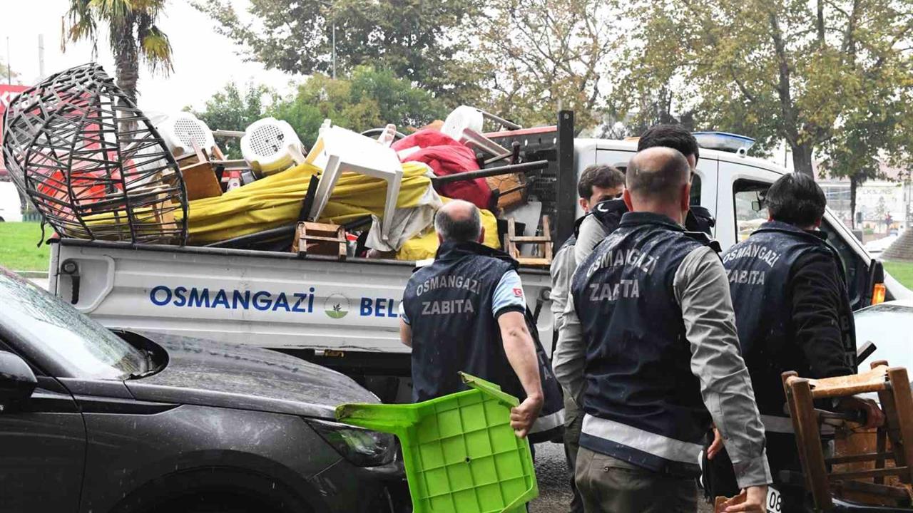 Osmangazi'de İşgal Denetimi: Eşyalar Toplandı