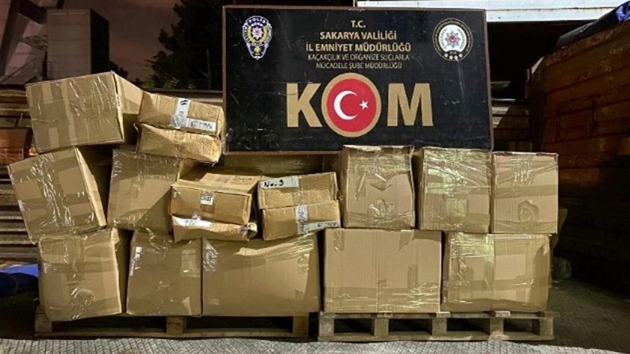 Sakarya'da Kaçak Nargile Tütünü Operasyonu: 2 Milyon TL Değerinde Ele Geçirildi