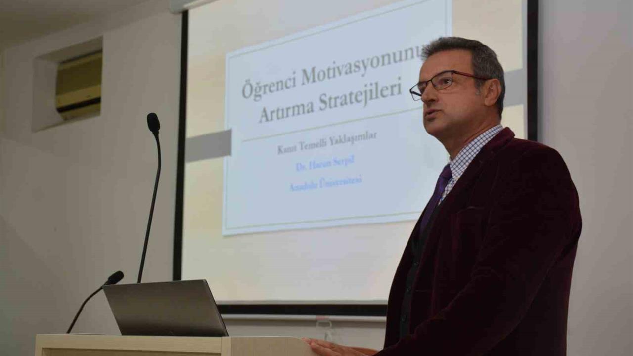 Eskişehir'de Öğrenci Motivasyonu Semineri Gerçekleştirildi