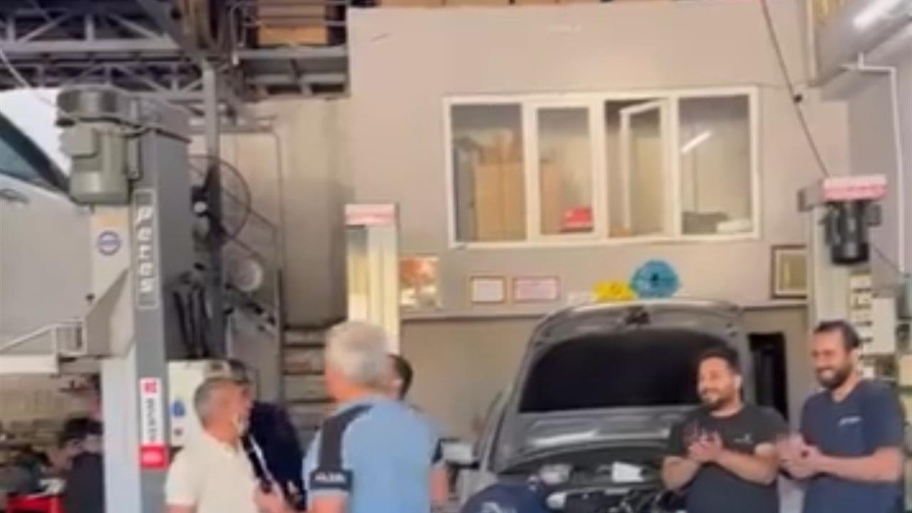 Elazığ Oto Sanayisi'nde Renkli Davul Zurna Töreniyle Araç Teslimi