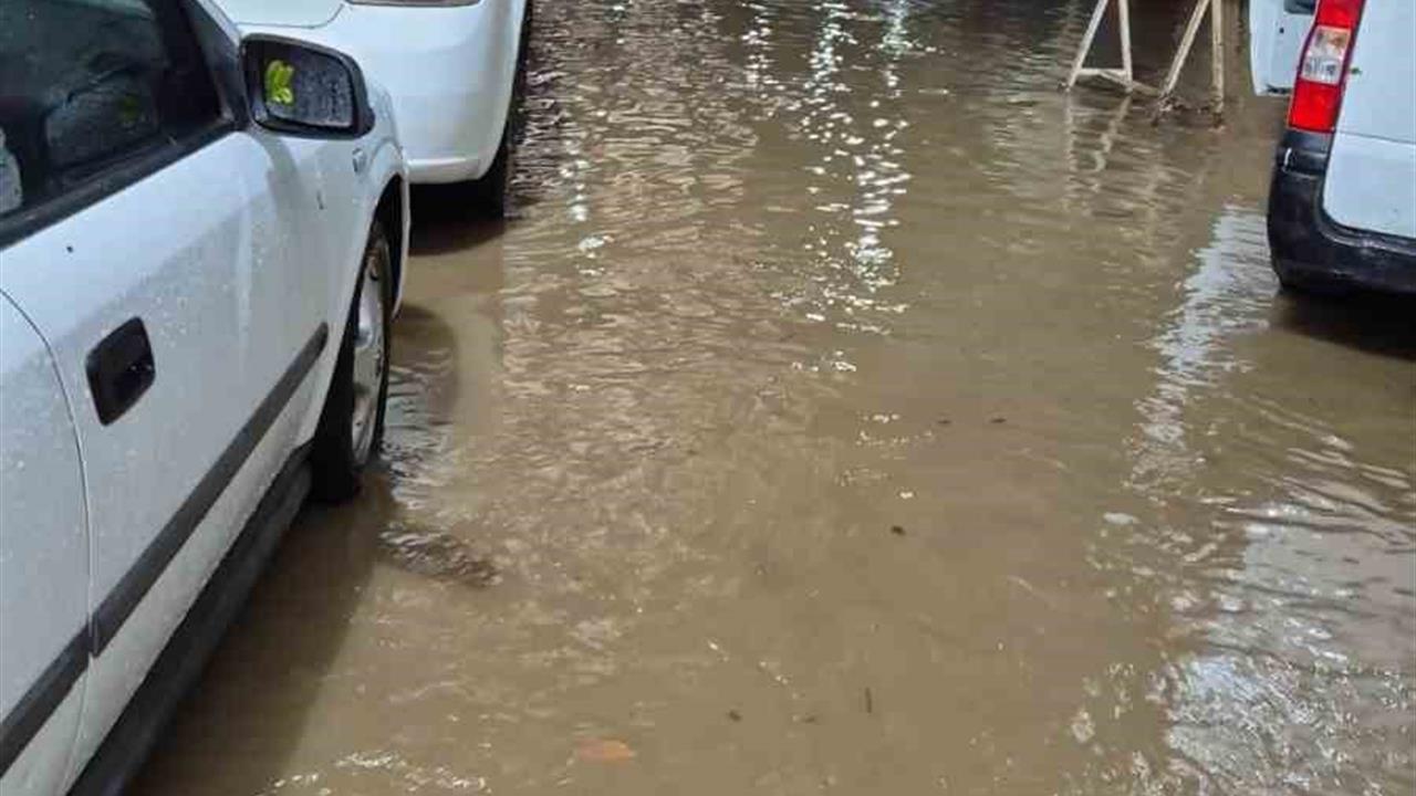 Karadeniz Ereğli'de Sağanak ve Dolu Hayatı Felç Etti