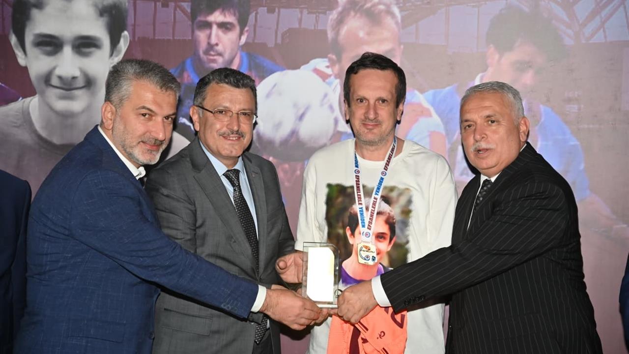 Emir Yuşa İçin Futbol Turnuvası Düzenlendi
