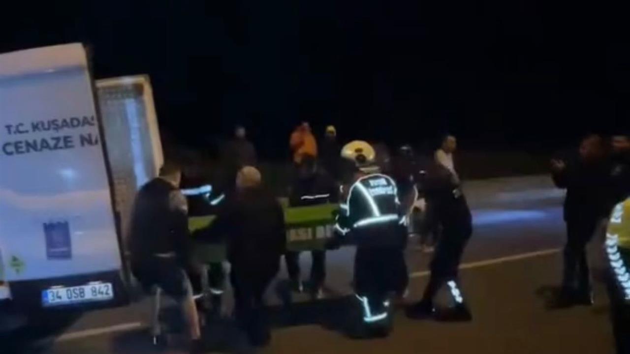 Kuşadası'nda Otomobil Belediye Araçına Çarptı: 1 Kişi Hayatını Kaybetti