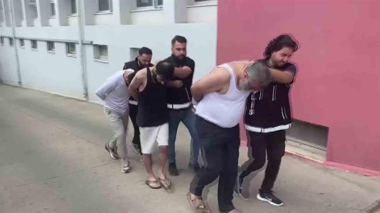 Adana'da Uyuşturucu Operasyonu: 3 Torbacı Tutuklandı