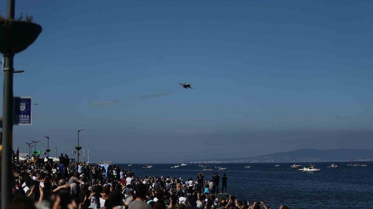 Türk Yıldızları Mudanya'da Gökyüzünü Renklendirecek