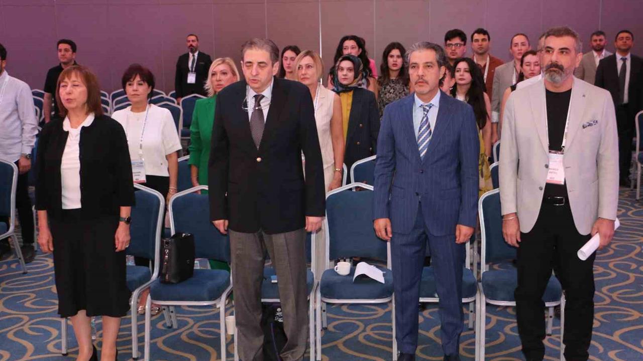 Diyarbakır'da Dermatologlar Kongresi Başladı