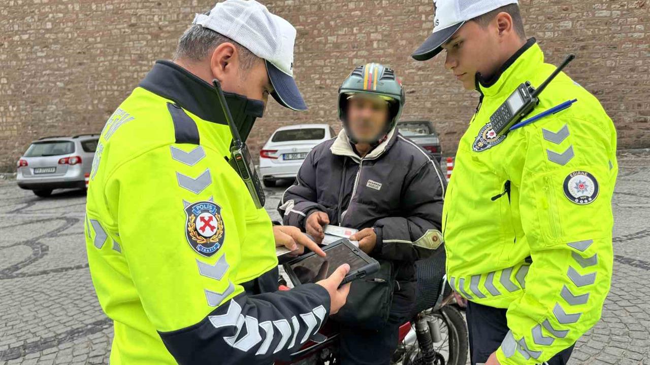 Edirne'de Motosiklet Denetimi: Cezalar Kesildi