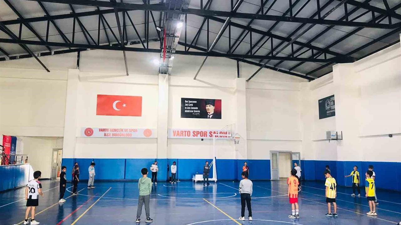 Muş'ta Yetenek Taraması ve Spor Eğitimi Sürüyor