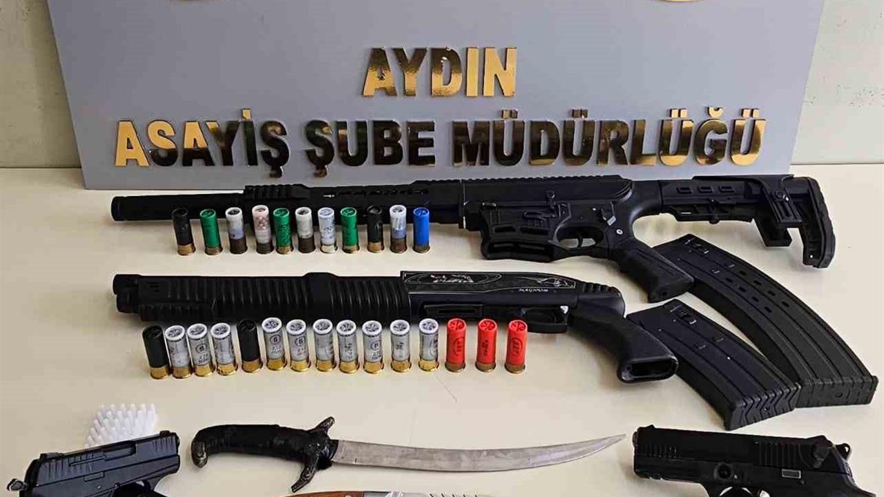 Aydın'da Sosyal Medyada Silah Paylaşan 6 Şüpheli Yakalandı, 5 Adreste Silah Ele Geçirildi