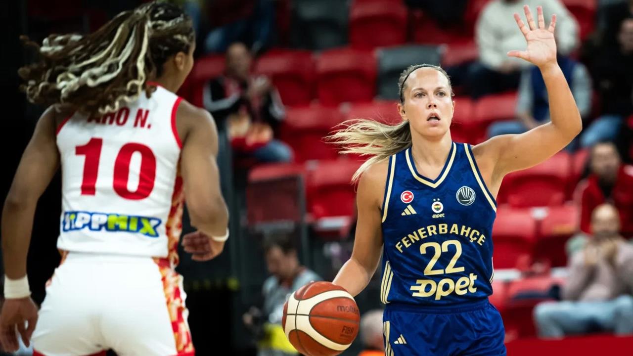 Fenerbahçe Kadın Basketbol Takımı DVTK Huntherm'i Farkla Yendi