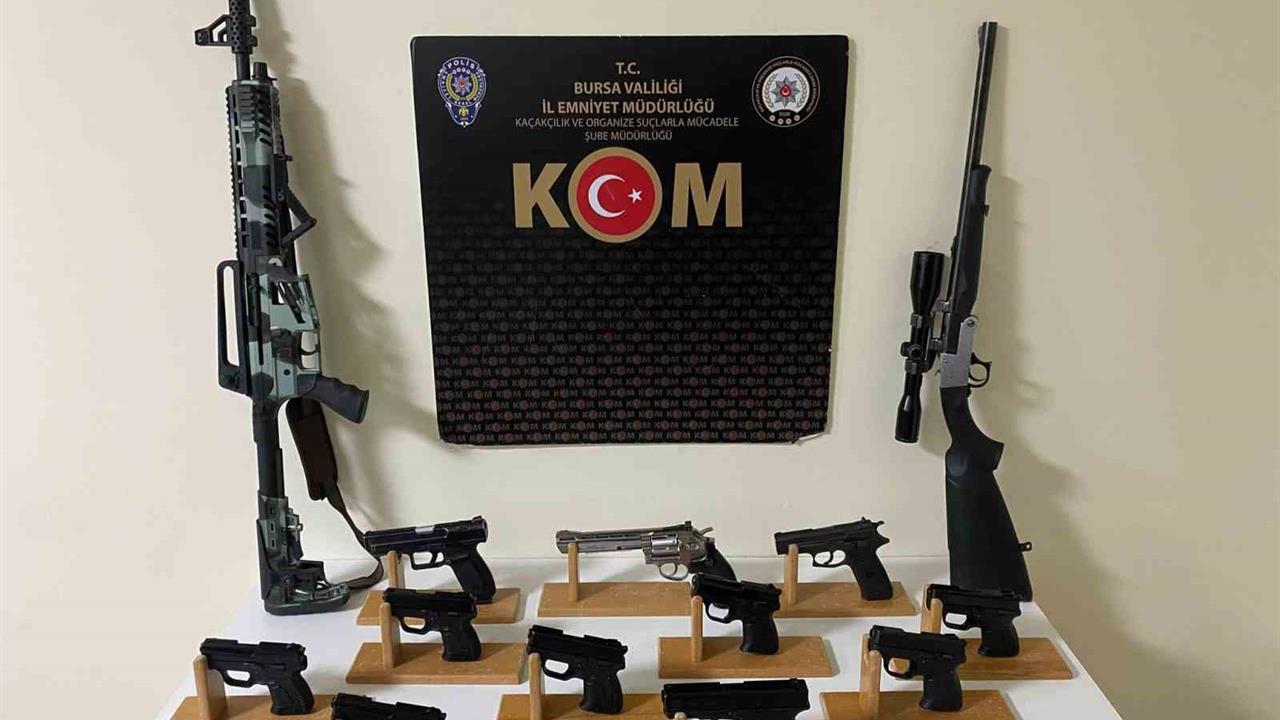 Gemlik'te Ruhsatsız Silah İmalatına 4 Gözaltı