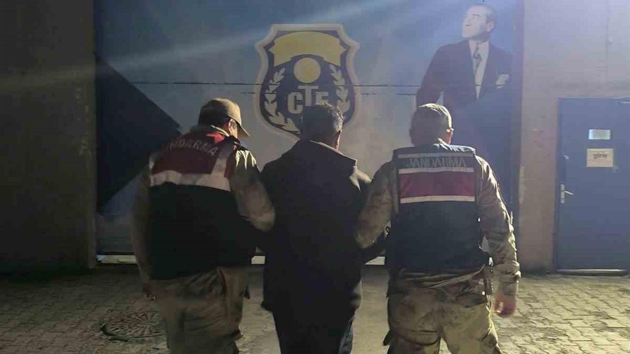 Kars'ta Dolandırıcı Jandarmaya Yakalandı