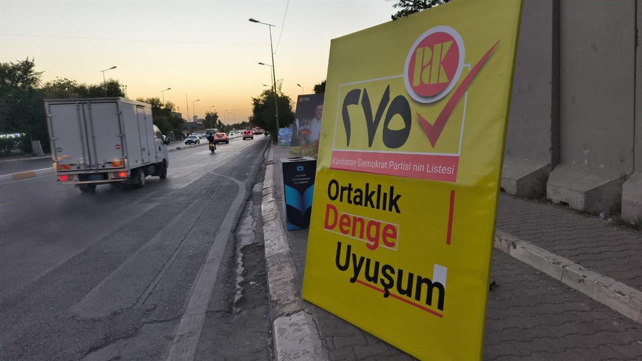 Erbil'de Barzani'nin Partisinden Türkçe Afişler