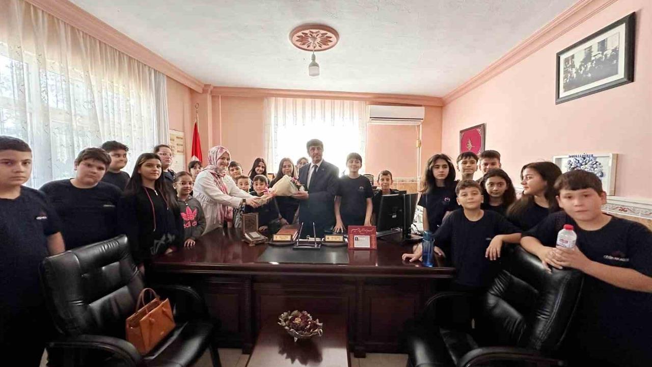 Mersin'de Cami ve Din Görevlilerinin Önemi Vurgulandı