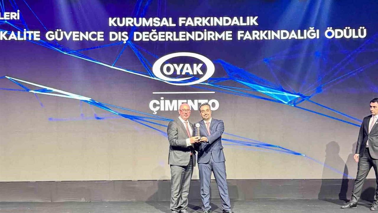 İstanbul'da OYAK Çimento'ya Kurumsal Yönetişim Ödülü