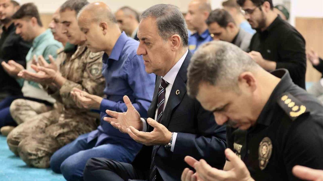 Bingöl’de Şehitler İçin Mevlit Töreni Düzenlendi