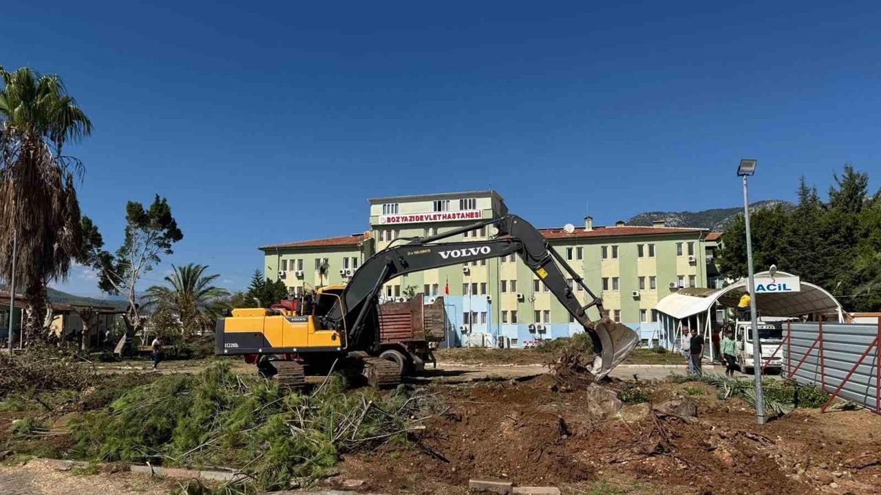 Bozyazı Devlet Hastanesi'ne Ek Hizmet Binası İçin İlk Kazma Vuruldu