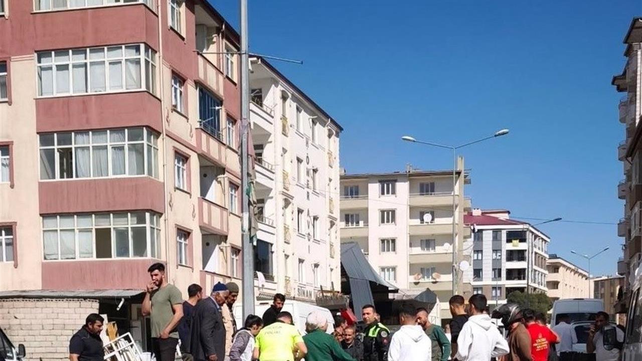 Iğdır'da Trafik Kazası: Motosiklet Sürücüsü Yaralandı