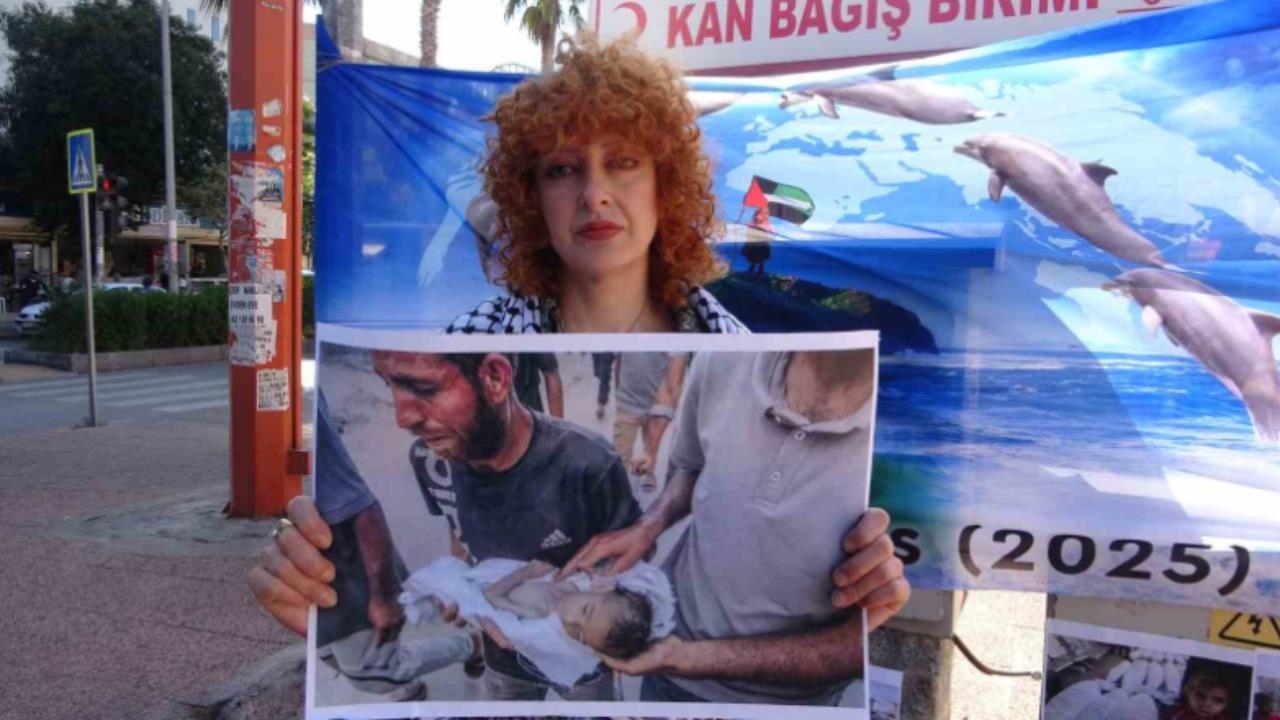 Gazze’ye Destek İçin İstanbul’dan Kudüs’e Yürüyüş Başlatan İranlı Aktivist, Mersin’e Ulaştı!