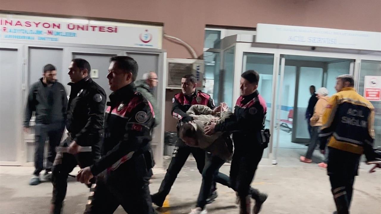 Tekirdağ'da Arkadaşını Silahla Yaraladı