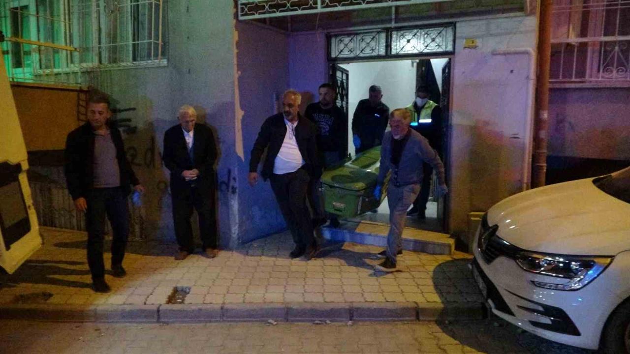 Malatya'da 83 Yaşındaki Adam Evinde Ölü Bulundu