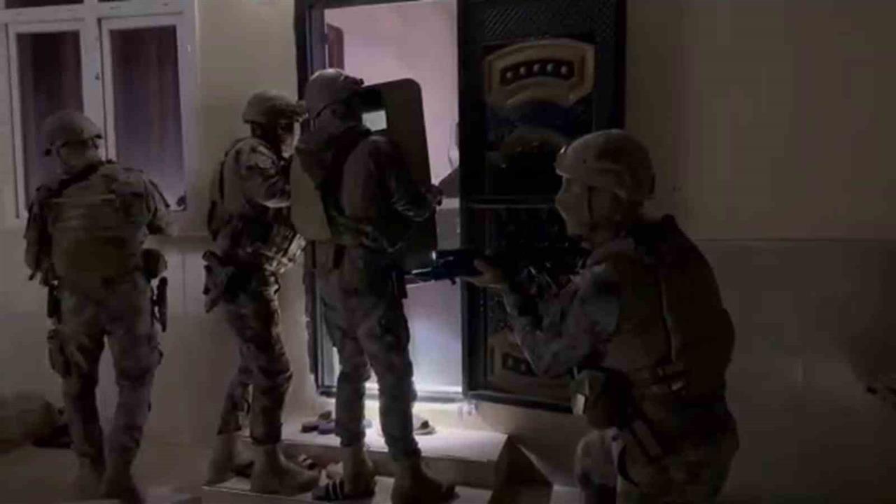 Hatay'da Göçmen Kaçakçılarına Operasyon: 10 Tutuklama