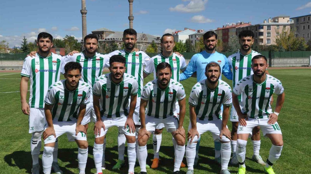 Kars'ta Kars 36 Spor - Şırnak Petrol Spor Maçının Hakemleri Belli Oldu