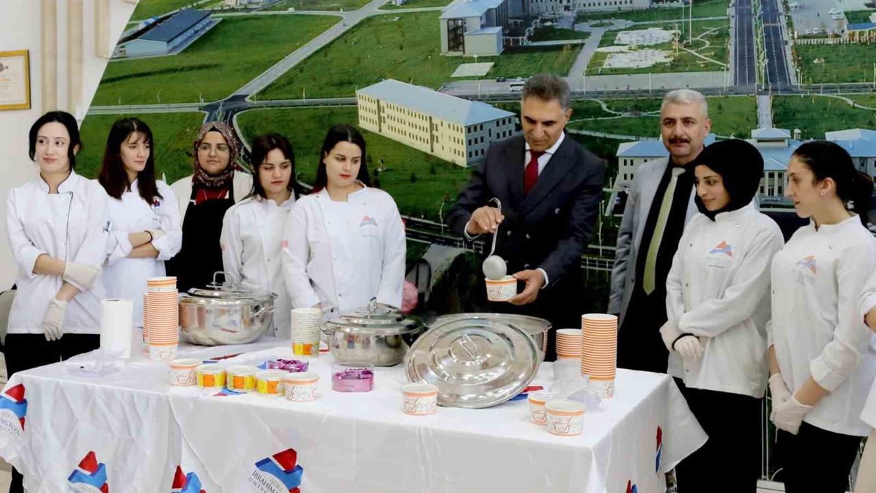 Ağrı'da Öğrenciler Yöresel Gırar Çorbasını Denedi