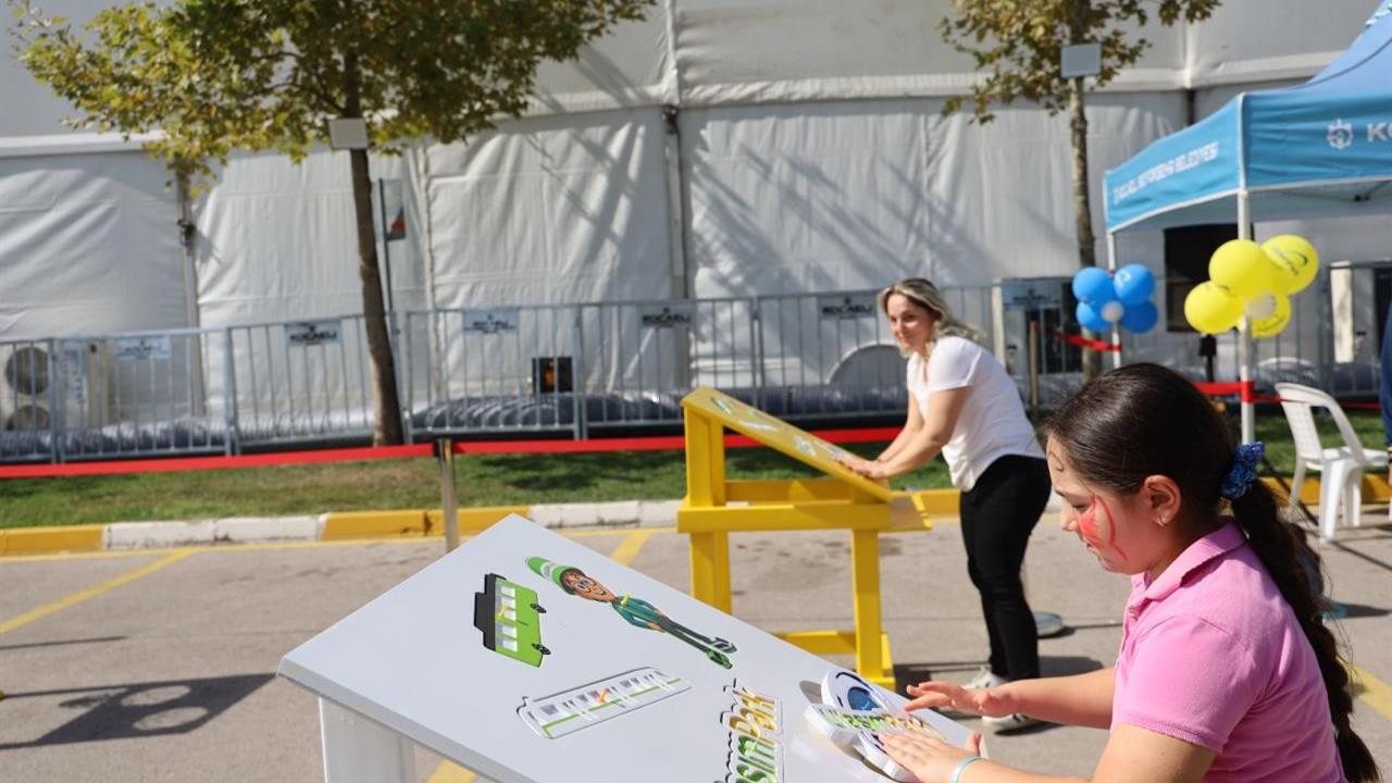 UlaşımPark Standı Kocaeli Kitap Fuarı'nın Gözdesi Oldu