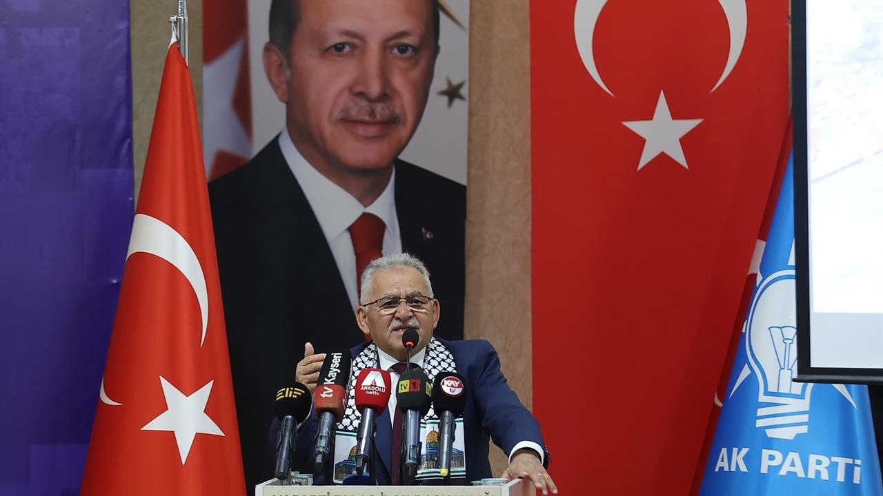 Kayseri'de Büyükkılıç'tan Yatırım Vurgusu: "Hizmette Koşuyoruz"