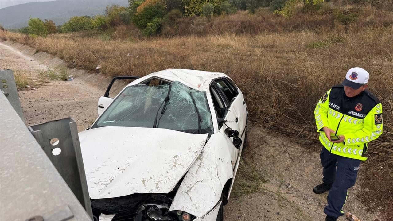 Bursa'da Yağışlı Havada Kaza: 4 Yaralı