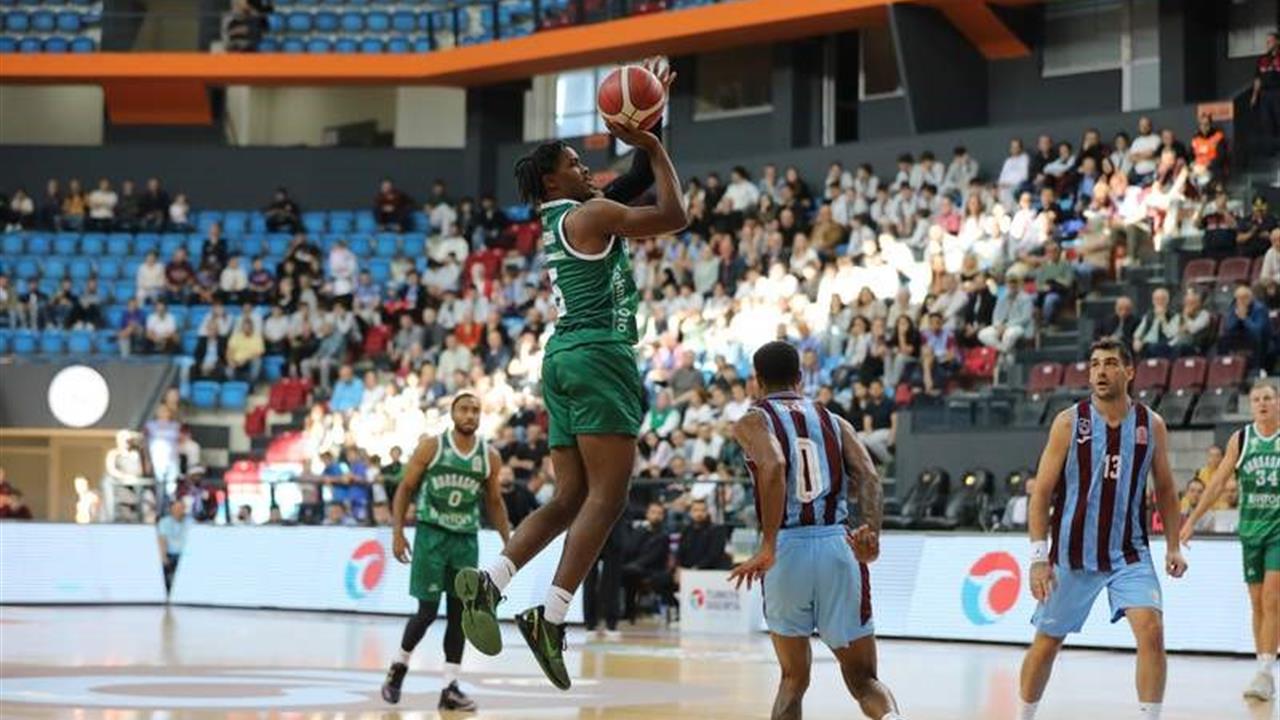 Bursaspor Basketbol Trabzon'da Tarihi Galibiyet Aldı