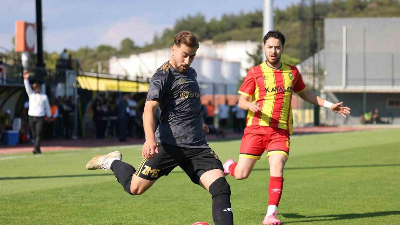 İzmir'de Aliağaspor FK Fırtınası: 8-1 Galibiyet
