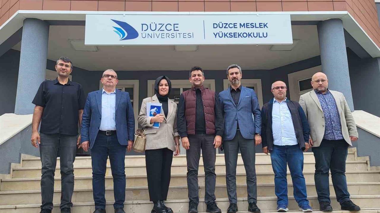 Düzce'de Meslek Yüksekokulları Toplantısı Yapıldı