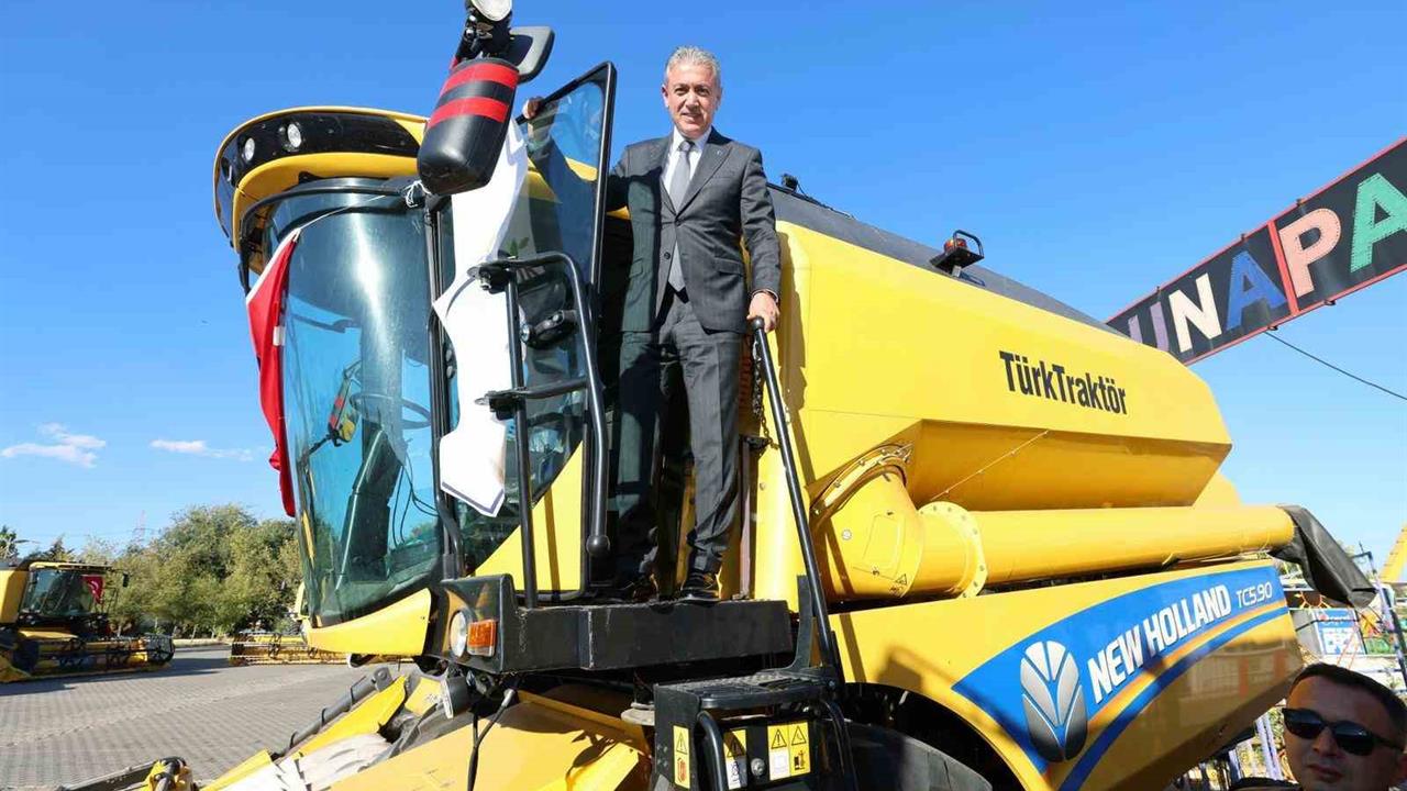 Mardin'de 16 Kooperatife Biçerdöver Desteği Sağlandı