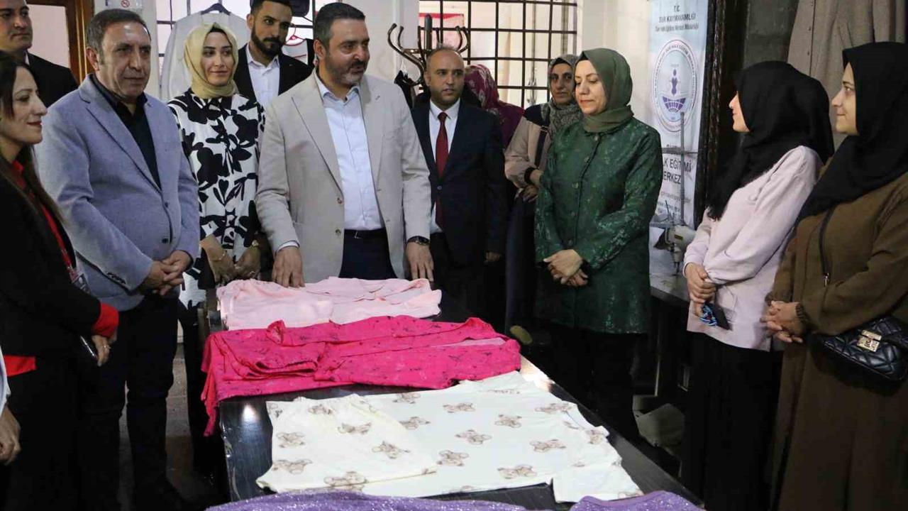 Diyarbakır'da Şehit Yakınları ve Gaziler İçin Sanat Sergisi Açıldı