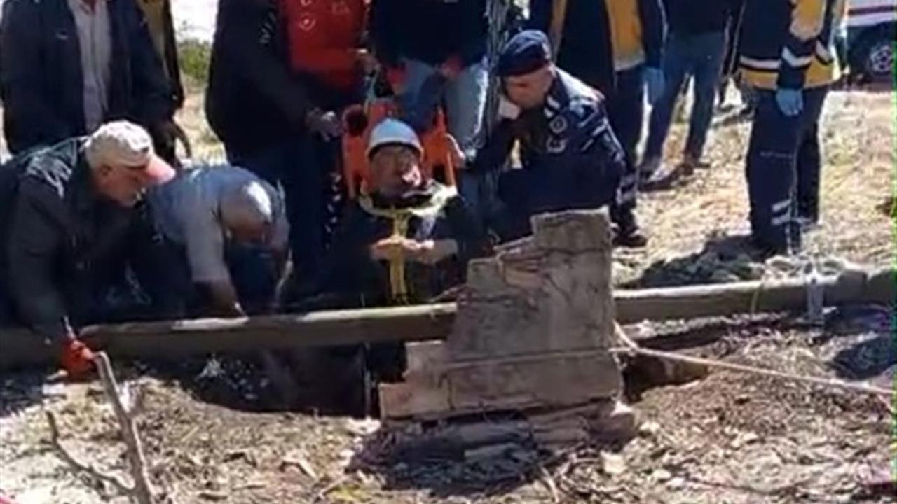 Burdur'da Kuyuya Düşen Yaşlı Adam Kurtarıldı