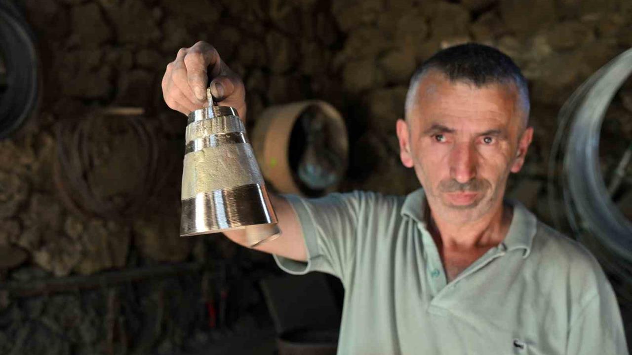 Gümüşhane'de Zil Üretimi: Avrupa'ya İhraç Ediliyor